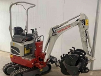 Excavator tracks Takeuchi Tb210r