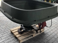 Fertilizer spreader Trioliet Kunstmeststrooier