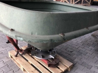 Fertilizer spreader Trioliet Kunstmeststrooier