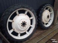 Wheels, Tyres, Rims & Dual spacers  Cultuurwielen 9.5r48 Ford