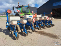 Seed drill Monosem 8 rijer