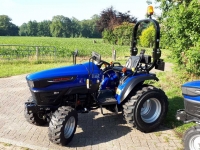 Horticultural Tractors Farmtrac FT26 . FT 20 en FT 26 Hydrostaat