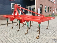 Cultivator Kverneland vaste tand cultivator met 3 rijen CLH