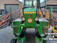 Fieldsprayer self-propelled John Deere 2250 2WD Spuittractor