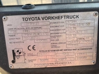 Forklift Toyota 7FBMF25