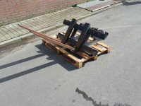 Pallet Forks  zware palletvorken met CW10 aansluiting