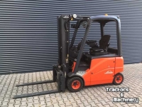 Forklift Linde E20