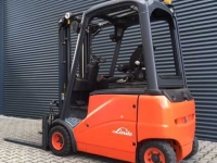 Forklift Linde E20