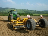 Seedbed combination McConnel DISCAERATOR Combi-Cultivator Zaaibed-in-één-Werkgang