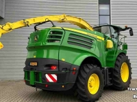 Forage-harvester John Deere 8400i Prodrive 40 km Zelfrijdende Veldhakselaar