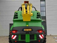 Forage-harvester John Deere 8400i Prodrive 40 km Zelfrijdende Veldhakselaar