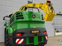 Forage-harvester John Deere 8400i Prodrive 40 km Zelfrijdende Veldhakselaar