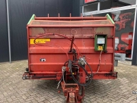 Silage-block distribution wagon Strautmann BVW Blokkenverdeelwagen