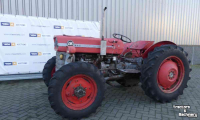 Oldtimers Massey Ferguson 135 4WD Tractor Oldtimer