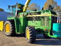 Forage-harvester John Deere Nette 6850 4WD Veldhakselaar Forage Harvester