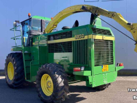 Forage-harvester John Deere 6850 Zelfrijdende Veldhakselaar