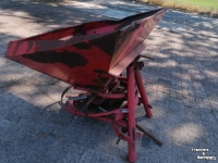 Fertilizer spreader Lely 2 3205 kunstmeststrooier