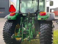 Tractors John Deere "VERKOCHT" John Deere 5820 powerquad stoll 20.1 voorlader