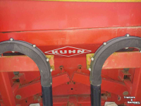 Fertilizer spreader Kuhn Aero 12