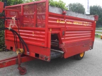 Silage-block distribution wagon Schuitemaker amigo 30 S+ W