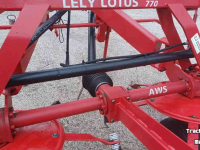 Tedder Lely Lotus 770