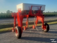 Fertilizer spreader  elco rijenstrooier/schoffel combi