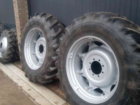 Wheels, Tyres, Rims & Dual spacers  18.4r38 en 14.9r28 wielen