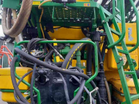 Fieldsprayer pull-type John Deere 840i