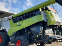 Combine Claas Lexion 7600 Mähdrescher Combine