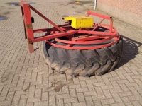 Feed sweeper wheel Rogedi aangedreven voerband