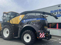 Forage-harvester New Holland FR550