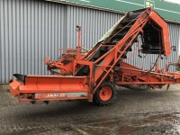 Onion harvester Amac F2 Uienlader