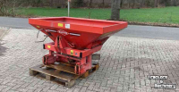 Fertilizer spreader Kuhn ZSB 900