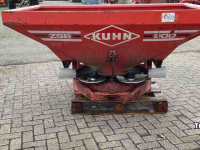 Fertilizer spreader Kuhn ZSB 900