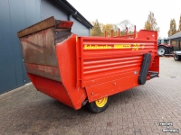 Silage-block distribution wagon Schuitemaker Amigo 30S