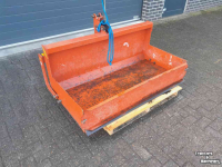 Tractor tipping boxes Hekamp grondbak