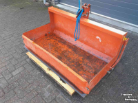 Tractor tipping boxes Hekamp grondbak