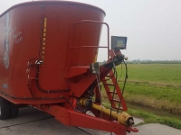 Vertical feed mixer Peecon 24m3 Tandem