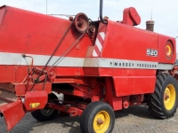 Combine Massey Ferguson 520