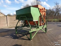 Bulk box tipper  Kistenkantelaar