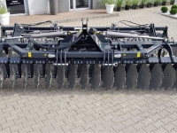 Disc harrow Agro-Tom ATH 5m Schijveneg, degelijke ruime bouw