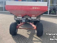 Fertilizer spreader Vicon RO-M Kunstmeststrooier op Wielstel