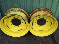 Wheels, Tyres, Rims & Dual spacers John Deere W15x28