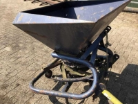 Fertilizer spreader Lely kunstmeststrooier