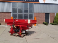 Fertilizer spreader Lely Centerliner SX