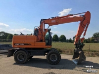 Excavator mobile Doosan DX170 W