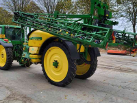 Fieldsprayer pull-type John Deere 732i