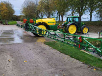 Fieldsprayer pull-type John Deere 732i