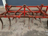 Cultivator  Vaste tand cultivator