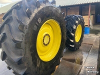 Wheels, Tyres, Rims & Dual spacers Michelin MachXBib 650/85R38 & 600/70R28 op John Deere Velgen